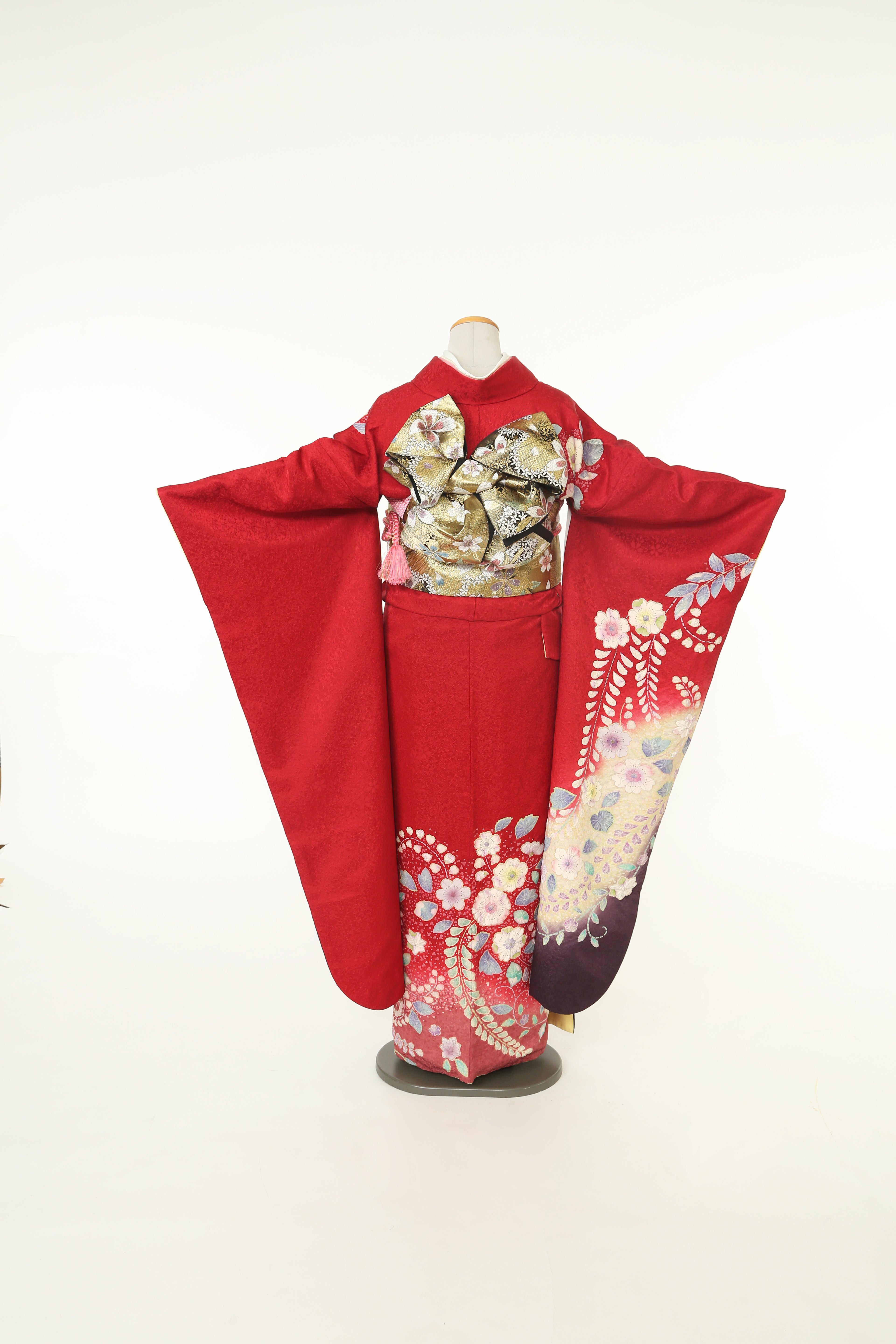 振袖4泊5日】赤地下がり藤に辻が花 – Rinto Kimono Rental
